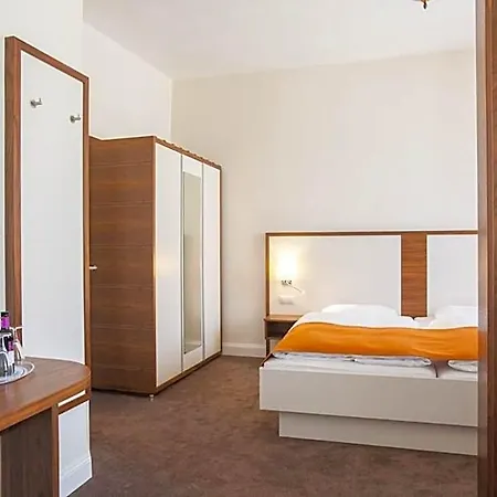 Auguste Viktoria Hotel 3*