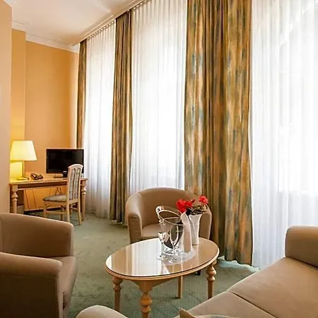 Auguste Viktoria Hotel 3*