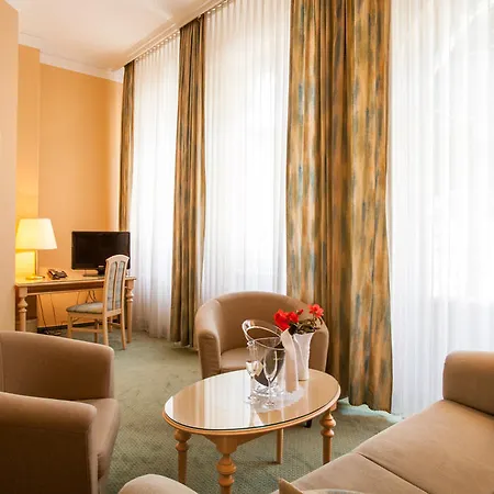 Auguste Viktoria מלון 3*