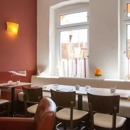 מלון Auguste Viktoria 3*